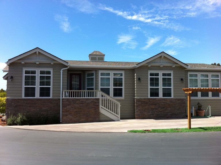 Exterior view of Balboa Island Collection 2150